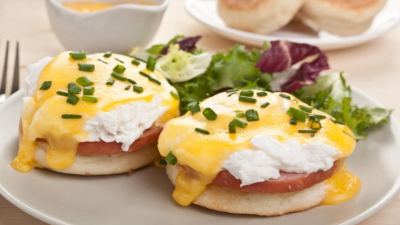 This is eggs benedict. n