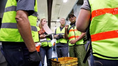 Pruebas de personalidad y encuestas internas en granjas lecheras:  la nueva norma para gestionar a los empleados